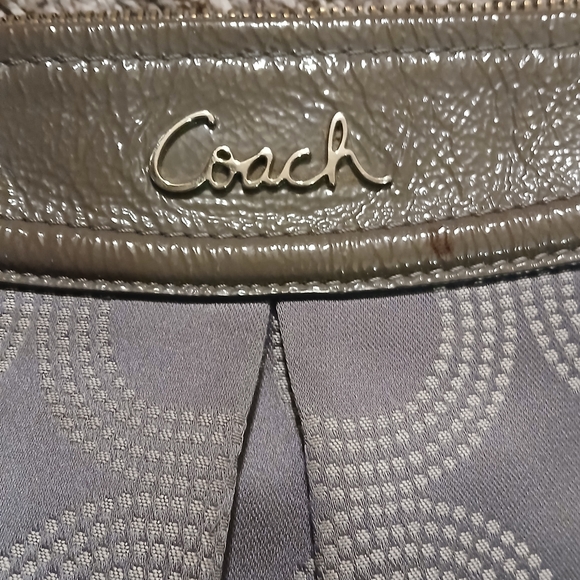 Coach Ashley Signature Hobo Bag Gray Satin Jacquard Patent Leather Trim - Picture 2 of 13